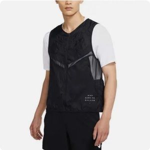 Nike Run Division Pinnacle Vest - Men’s XL